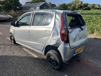 Daihatsu Cuore 1.0-12V picture 4