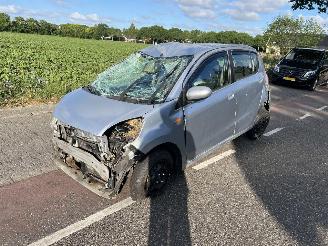 Daihatsu Cuore 1.0-12V picture 2