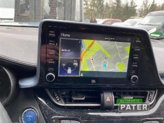 Toyota C-HR C-HR (X1,X5), SUV, 2016 2.0 16V Hybrid picture 10