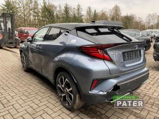 Toyota C-HR C-HR (X1,X5), SUV, 2016 2.0 16V Hybrid picture 6