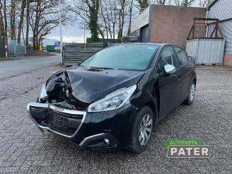 Auto da rottamare Peugeot 208 208 I (CA/CC/CK/CL), Hatchback, 2012 / 2019 1.2 Vti 12V PureTech 82 2017/4