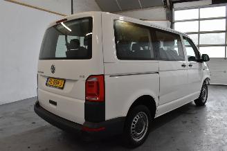 Volkswagen Transporter Kombi picture 7