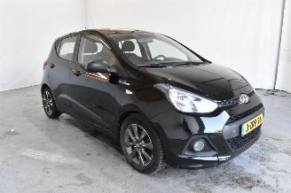 skadebil auto Hyundai I-10 1.0i i-Motion 2015/2