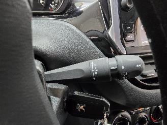 Peugeot 208 1.2 PureT. BL Active picture 26