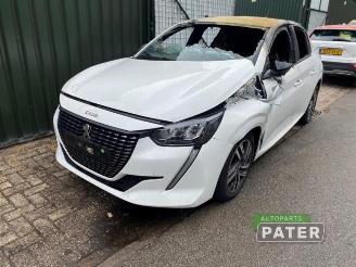 Vrakbiler auto Peugeot 208 208 II (UB/UH/UP), Hatchback 5-drs, 2019 1.2 Vti 12V PureTech 75 2022/8
