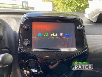 Peugeot 108 108, Hatchback, 2014 1.0 12V VVT-i picture 8