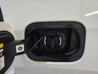 Jeep Compass 4xe 240 Hybrid Summit picture 26