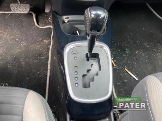 Toyota Yaris Yaris III (P13), Hatchback, 2010 / 2020 1.5 16V Hybrid picture 11