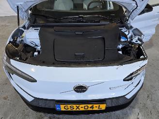 Volvo EX30 Single Motor Extended Range Ultra 69 kWh picture 22