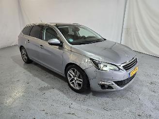 škoda osobní automobily Peugeot 308 1.2 PureTech Blue Lease Premium 2015/4