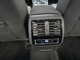 Volkswagen Passat Variant 1.5 TSI Business picture 23