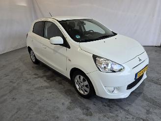 Schadeauto Mitsubishi Space-star 1.0 Bright 2015/5