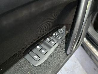 Peugeot 308 1.2 PureTech Style picture 23