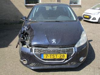 Peugeot 208 1.6 e HDI Blue Lease picture 2