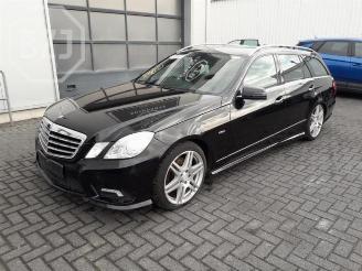 Coche siniestrado Mercedes E-klasse E Estate (S212), Combi, 2009 / 2016 E-350 CDI V6 24V BlueEfficiency 2012