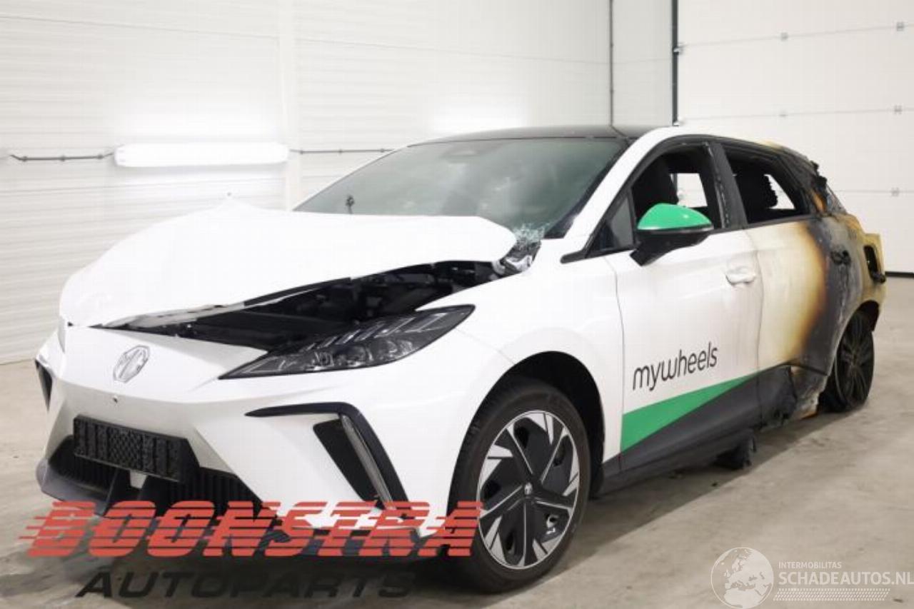 MG 4 Electric, Hatchback, 2022 Comfort, Luxury 64 kWh