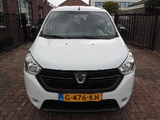 Dacia Lodgy 1.3 TCe Laureate 7 Persoons picture 2