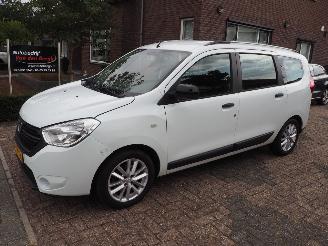 Dacia Lodgy 1.3 TCe Laureate 7 Persoons picture 1