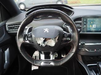 Peugeot 308 1.2 PureTech Blue Lease GT picture 17