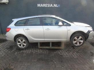Sloopauto Opel Astra Astra J Sports Tourer (PD8/PE8/PF8), Combi, 2010 / 2015 1.4 16V ecoFLEX 2012/2