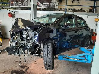demontáž osobní automobily Peugeot 208  2015/8