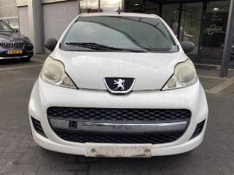 Peugeot 107 107, Hatchback, 2005 / 2014 1.0 12V picture 2