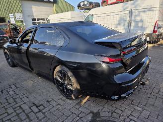 BMW 7-serie M760e picture 6