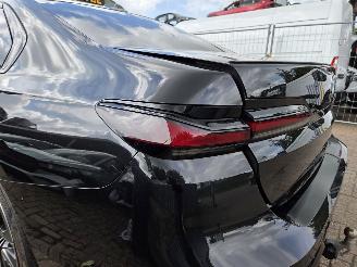 BMW 7-serie M760e picture 64