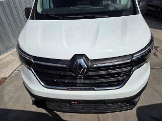 Salvage car Renault Trafic  2024/1