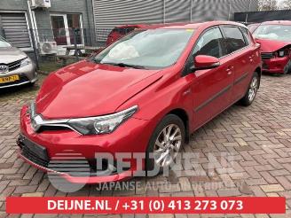 Toyota Auris Auris (E18), Hatchback 5-drs, 2012 / 2019 1.8 16V Hybrid picture 3