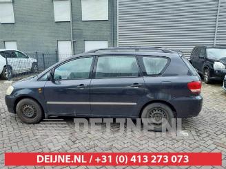 Toyota Avensis-verso Avensis Verso (M20), MPV, 2001 / 2005 2.0 16V VVT-i D-4 picture 4