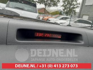 Suzuki Swift Swift (ZA/ZC/ZD1/2/3/9), Hatchback, 2005 / 2011 1.6 Sport VVT 16V picture 19