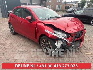 Salvage car Mazda 2 2 (DJ/DL), Hatchback, 2014 1.5 SkyActiv-G 90 2018/2