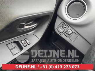 Toyota Yaris Yaris III (P13), Hatchback, 2010 / 2020 1.33 16V Dual VVT-I picture 16