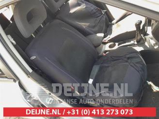 Mitsubishi Outlander Outlander (CU), SUV, 2001 / 2007 2.0 16V 4x2 picture 13