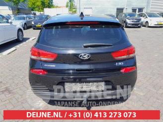 Hyundai I-30 i30 (PDEB5/PDEBB/PDEBD/PDEBE), Hatchback, 2016 1.0 T-GDI 12V picture 6