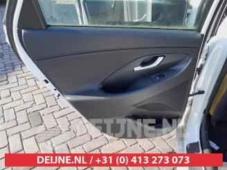 Hyundai I-30 i30 (PDEB5/PDEBB/PDEBD/PDEBE), Hatchback, 2016 1.0 T-GDI 12V picture 13