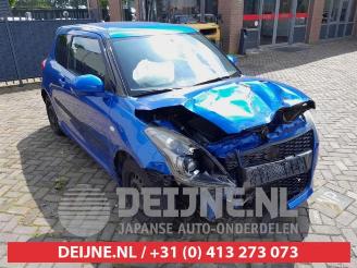 Coche siniestrado Suzuki Swift Swift (ZA/ZC/ZD), Hatchback, 2010 / 2017 1.6 Sport VVT 16V 2011/10