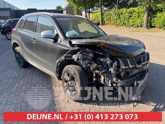 Vrakbiler auto Suzuki Vitara Vitara (LY/MY), SUV, 2015 1.4 S Turbo 16V AllGrip 2017/2