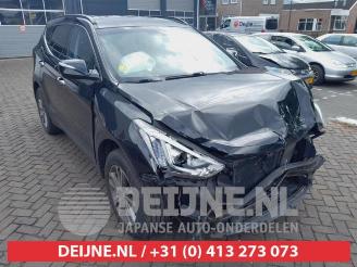 Salvage car Hyundai Santa Fe Santa Fe III (DM), SUV, 2012 / 2018 2.2 CRDi R 16V 4x2 2013/2
