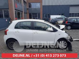 Toyota Yaris Yaris II (P9), Hatchback, 2005 / 2014 1.3 16V VVT-i picture 8