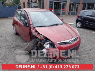 Vrakbiler auto Hyundai I-20 i20, Hatchback, 2008 / 2015 1.2i 16V 2011/1