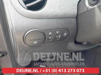 Hyundai I-10 i10 (F5), Hatchback, 2007 / 2013 1.0i 12V picture 17