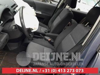 Mazda 5 5 (CR19), MPV, 2004 / 2010 2.0 CiDT 16V High Power picture 11