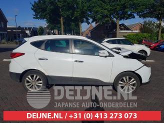 Hyundai Ix35 iX35 (LM), SUV, 2009 / 2015 2.0 CRDi 16V 4x4 picture 8