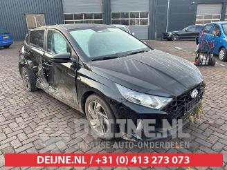 Vrakbiler auto Hyundai I-20 i20 (BC3), Hatchback 5-drs, 2020 1.0 T-GDI 100 Mild Hybrid 48V 12V 2021/11