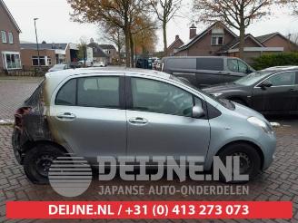 Toyota Yaris Yaris II (P9), Hatchback, 2005 / 2014 1.3 16V VVT-i picture 8