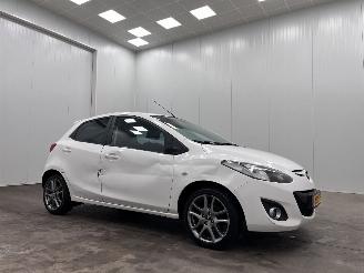 skadebil auto Mazda 2 1.3 BIFUEL Navigator GT Navi Airco 2012/5
