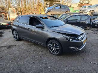 Peugeot 308 08 (L3/L8/LB/LH/LP) Hatchback 5-drs 1.2 12V e-THP PureTech 130 (EB2DTS(HNY)) [96kW] picture 1
