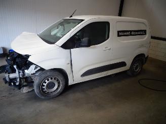 Opel Combo 1.5 HDI AUTOMAAT picture 1